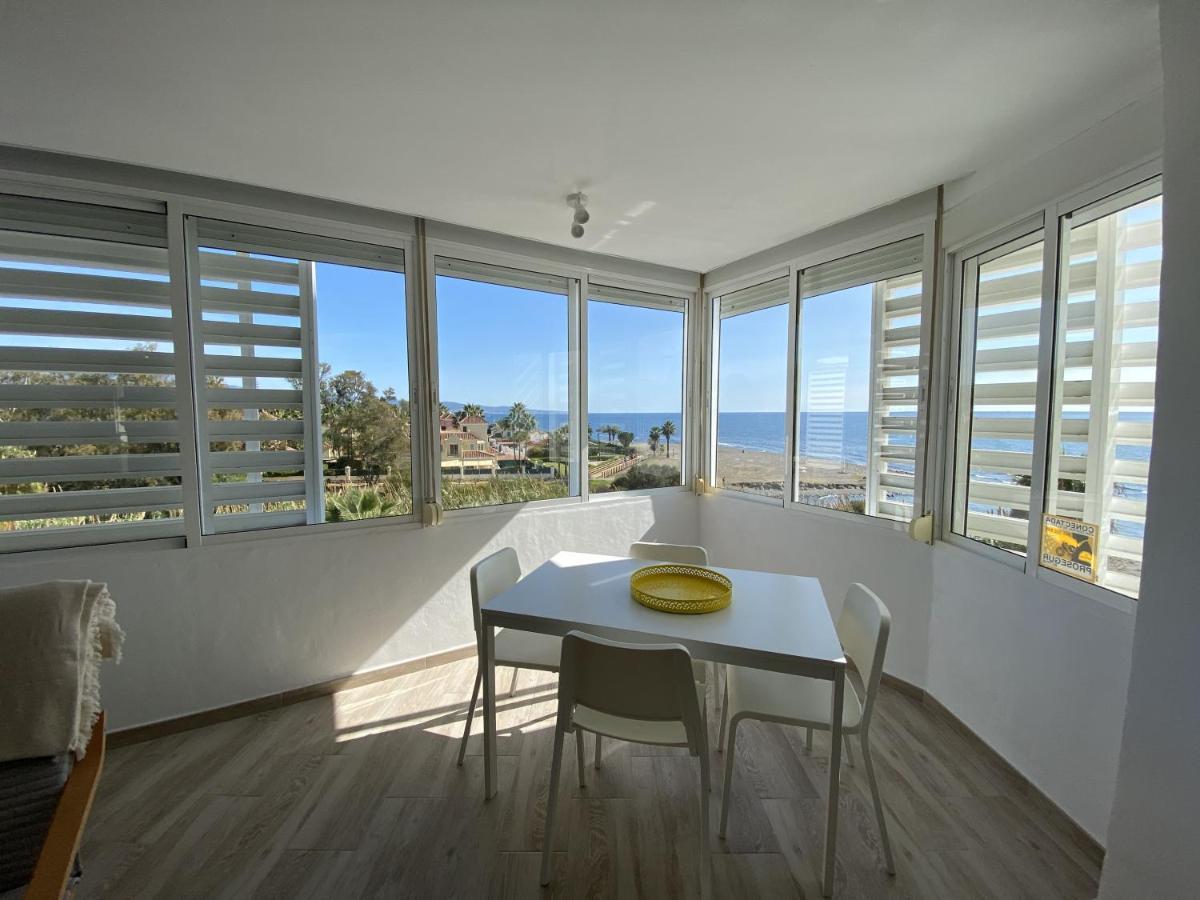Cortijo Blanco Beachfront - Eaw Homes Marbella Eksteriør billede